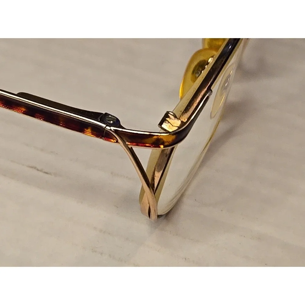 Vintage Oleg Cassini 1022 Tortoise Eyeglass Frames 54-17-137 Made in Italy